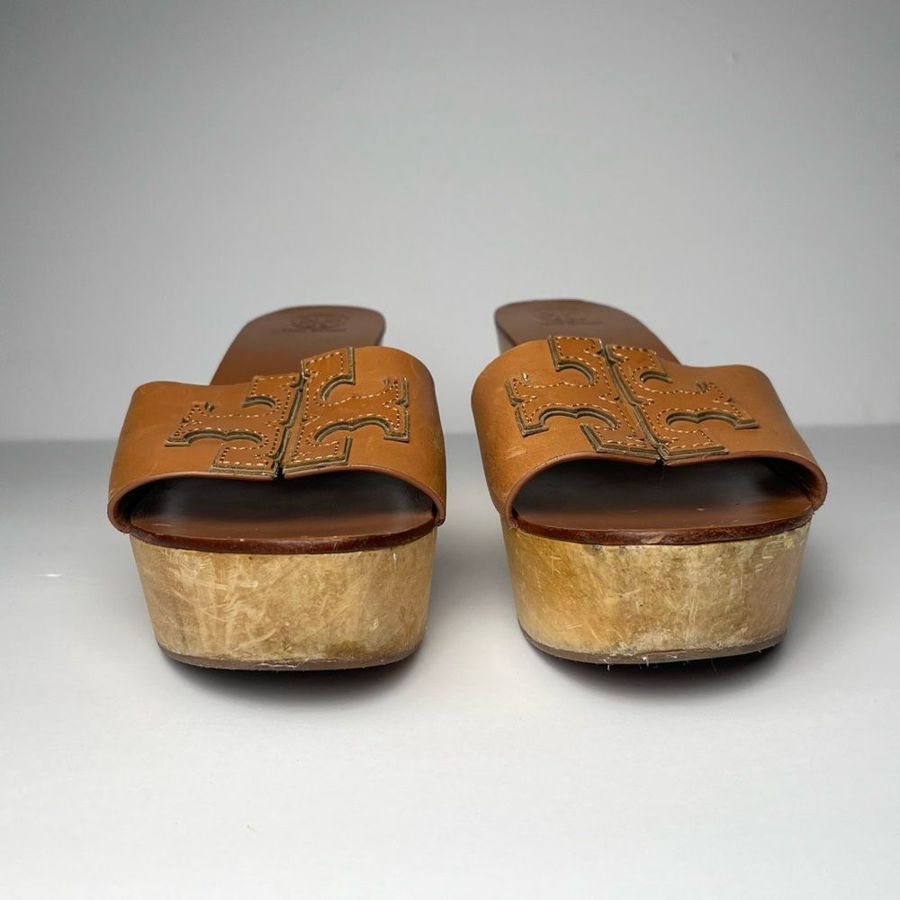 Tory Burch Women's Ines Wedge Platform Slide Sand… - image 4